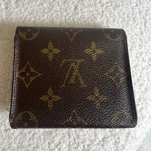 Authentic Louis Vuitton Wallet - Picture 2 of 8